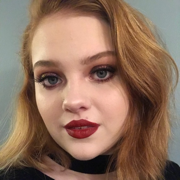 Meet your Posher, Cecelia - Picture 1 of 1